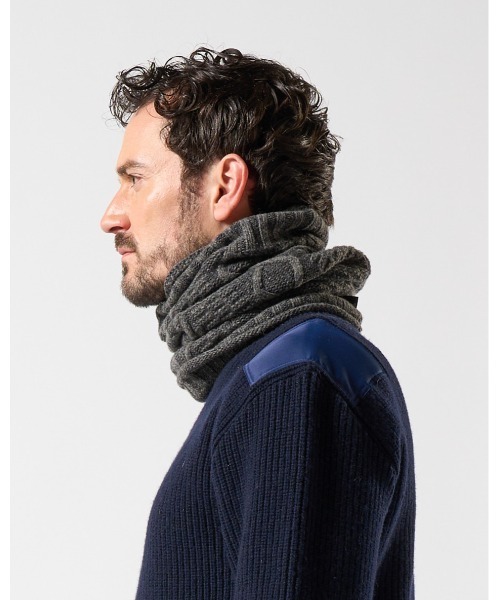 wjk（ダヴルジェイケイ）の「plating cable knit snood（ネック