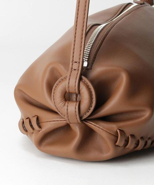 VASIC（ヴァジック）の「＜VASIC＞WELLS POCKET レザーショルダー
