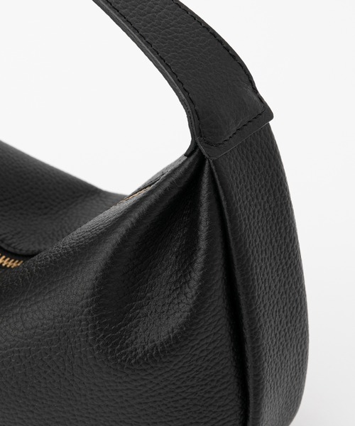 russet（ラシット）の「《gem_by russet》ハーフムーンバッグ (CE-1283