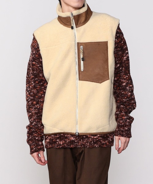 sisii（シシ）の「Sisii | ジップアップ ムートンベスト MEN（その他