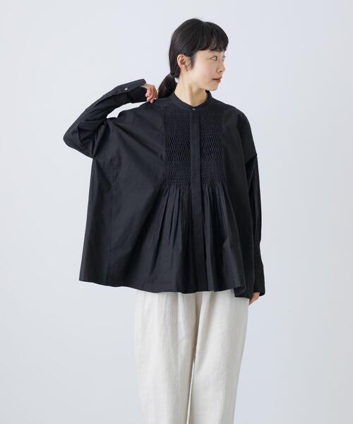 かぐれ（カグレ）の「コットンスモッキングブラウス（シャツ/ブラウス
