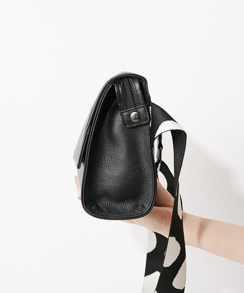 セール】《本革/470g》ワイドテープショルダーバッグ/ボディバッグ