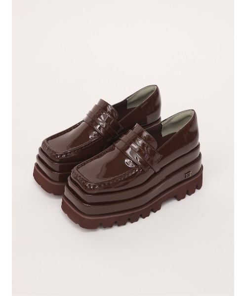 Darich（ダーリッチ）の「エナメルプラットフォームローファー