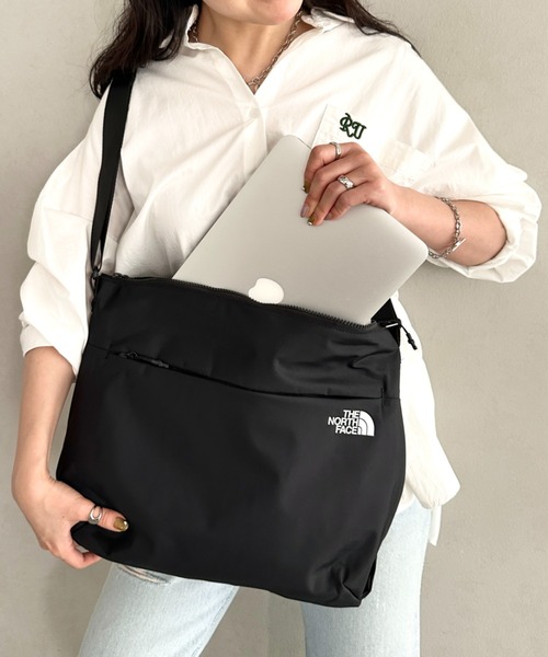 セール】国内未発売 THE NORTH FACE(ザ・ノースフェイス)/軽量 A4