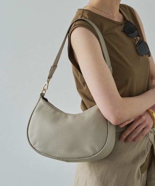 russet（ラシット）の「WEB限定 ハーフムーン2wayショルダーバッグ