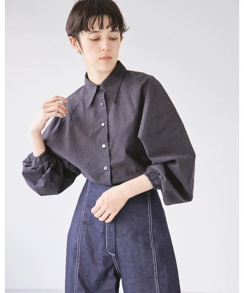 TODAYFUL（トゥデイフル）の「ボリュームスリーブタイプライターシャツ