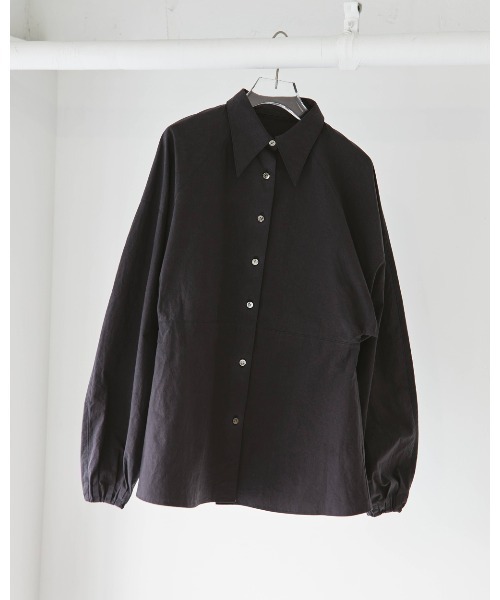 TODAYFUL（トゥデイフル）の「ボリュームスリーブタイプライターシャツ