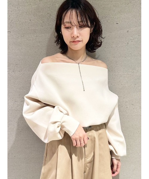 LILY BROWN（リリーブラウン）の「ボンディングオフショルスウェット