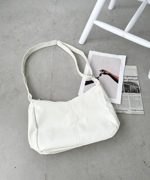 セール】ワイドベルトフェイクレザーショルダーバッグ（ショルダー