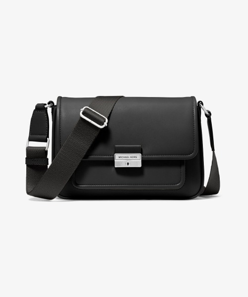 MICHAEL KORS（マイケルコース）の「BRADSHAW レザー クロスボディ