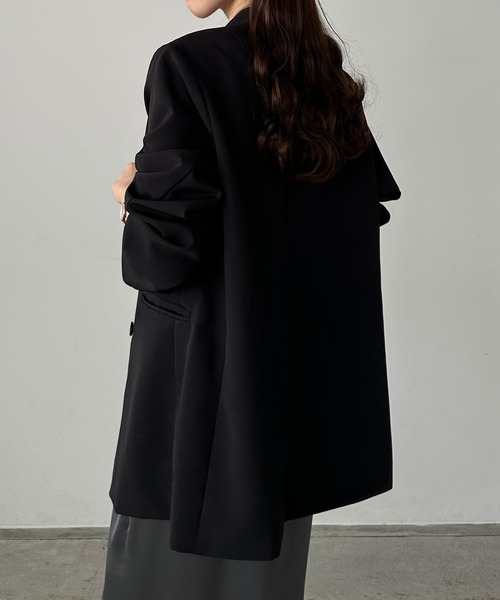 Louere（ルエレ）の「薄手ノーカラーダブルボタンジャケット(温暖時用