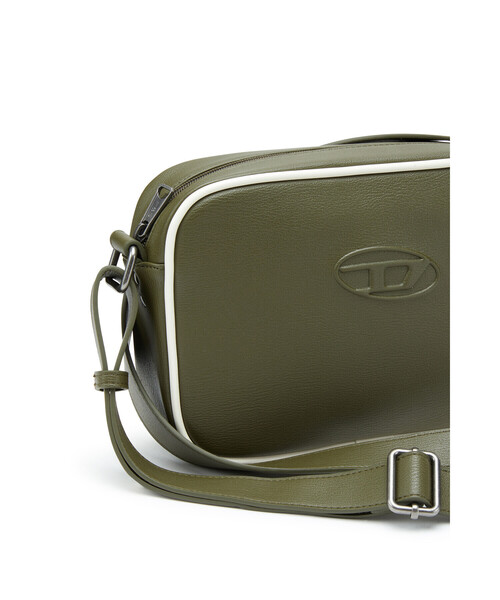 DIESEL（ディーゼル）の「メンズ リサイクルポリウレタン カメラバッグ