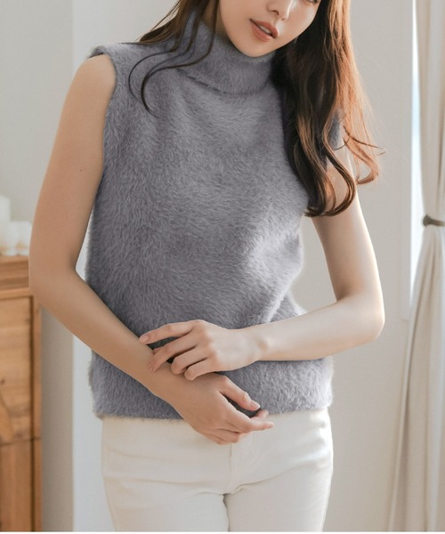 ふわふわシャギー タートルネック ノースリーブニットトップス（ニット