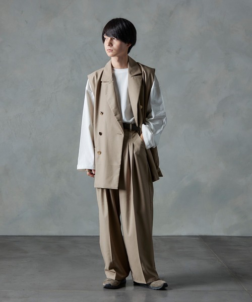 NILWAY（ニルウェイ）の「金ボタンダブルブレストテーラードベスト