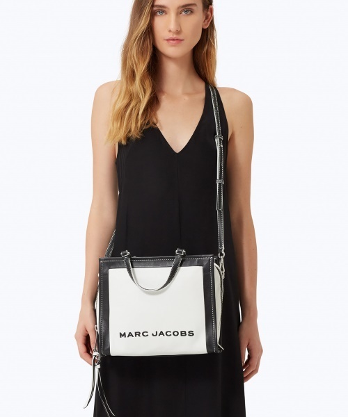 MARC JACOBS（マークジェイコブス）の「THE BOX SHOPPER 29/ザ