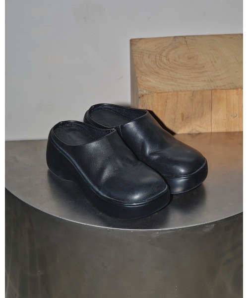 TODAYFUL（トゥデイフル）の「Volume Sole Sabot（ローファー）」 - WEAR