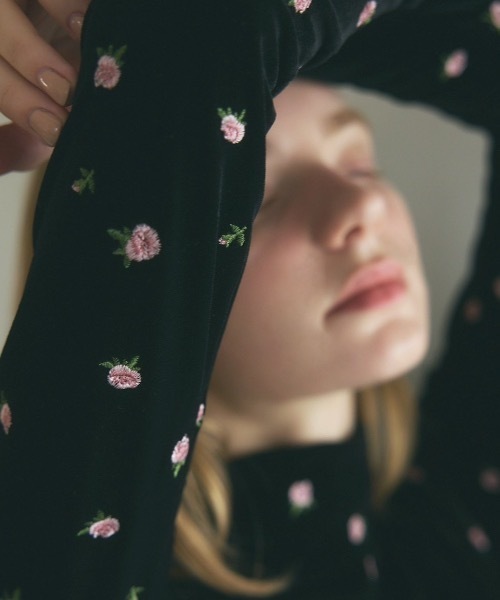 FLOWER VELOR TOPS（フラワーベロアトップス）（Tシャツ/カットソー