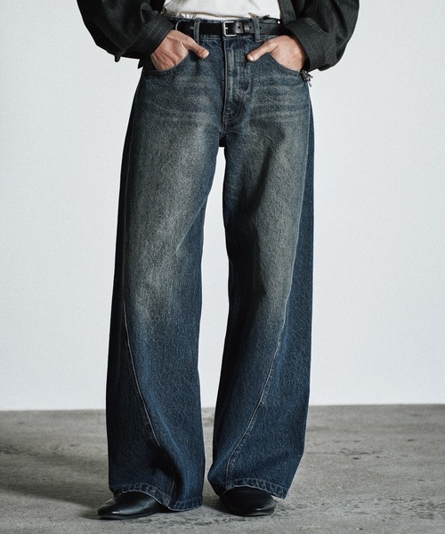 VINTAGE WASHED CURVED DENIM（デニムパンツ）｜WYM LIDNM（ウィム