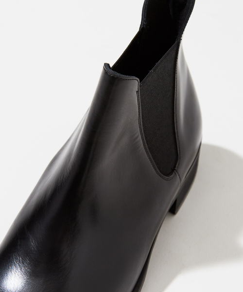 alfredoBANNISTER（アルフレッドバニスター）の「スクエアトゥ