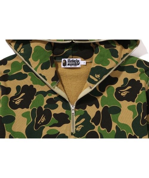 A BATHING APE（アベイシングエイプ）の「ABC CAMO SHARK HALF ZIP