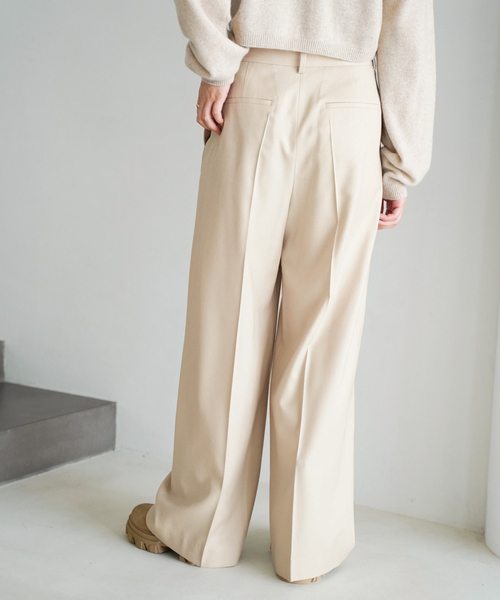Deuxieme Classe（ドゥーズィエムクラス）の「タック ワイドパンツ