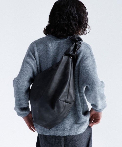 Synthetic leather shoulder bag / シンセティックレザーショルダー