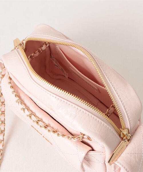 Duo ドゥオ キルトクロスボディーバッグ（ショルダーバッグ）｜CHARLES