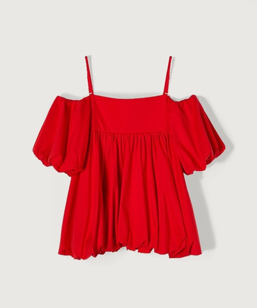 anuans（アニュアンス）の「オフショルダーバルーンキャミソール
