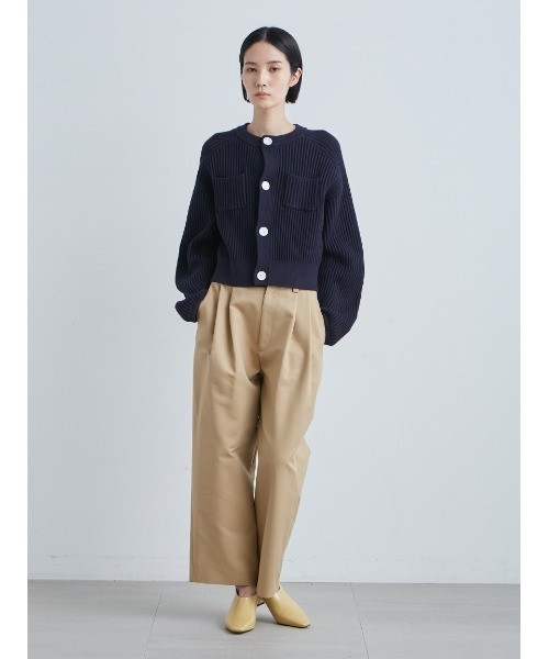 MIESROHE（ミースロエ）の「オーバルフォルムニットCD（カーディガン