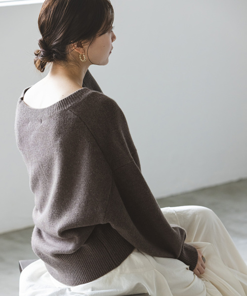 Noble（ノーブル）の「カシミヤ混Vネックパフスリーブカーディガン