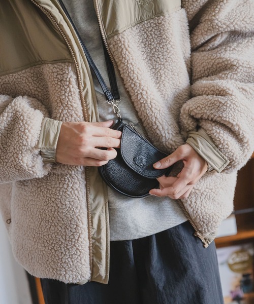 kaoyorinakami（カオヨリナカミ）の「leather like mini bag / レザー