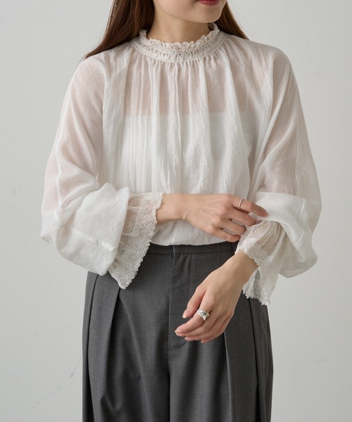 PUAL CE CIN（ピュアルセシン）の「襟袖レースプチハイネックブラウス