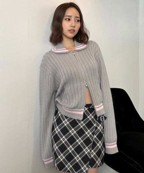 JUST A NOON（ジャストアヌーン）の「ダブルジップアップニット