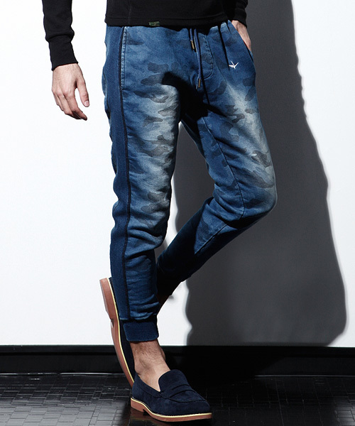 1PIU1UGUALE3 RELAX （ウノピゥウノウグァーレトレ リラックス）の