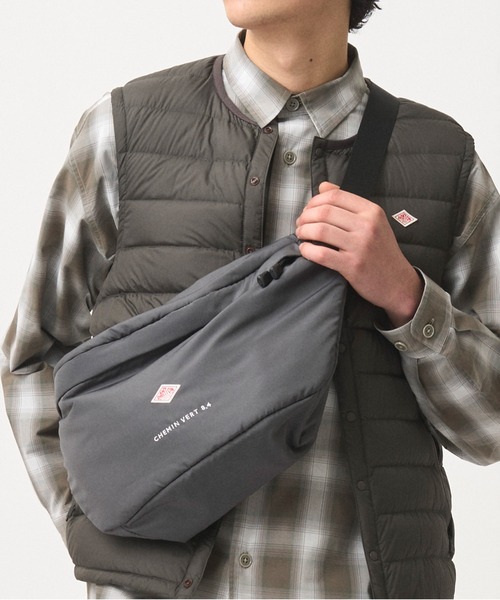 DANTON（ダントン）の「POLYESTER TAFFETA SLING BAG〈CHEMIN VERT 8.4