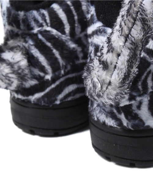 adidas Originals by JEREMY SCOTT（アディダスオリジナルスバイ