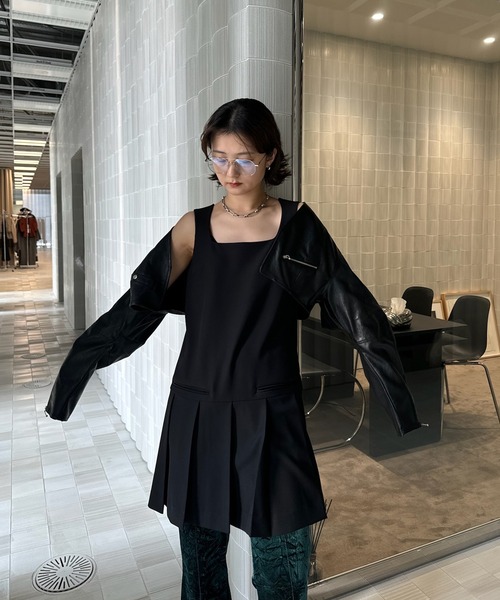 セール】SQUARE NECK LADY LIKE PLEATS TOP（その他トップス）｜Ameri