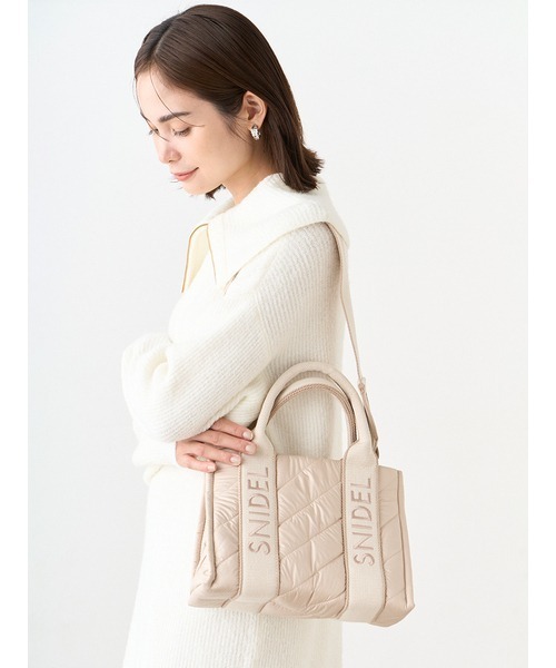SNIDEL（スナイデル）の「キルティングロゴバッグ（ショルダーバッグ