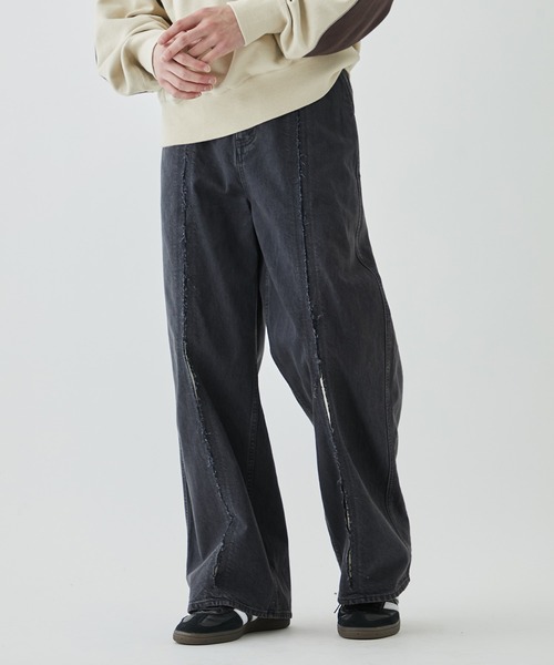 Jieda（ジエダ）の「CUTTING WIDE DENIM（デニムパンツ）」 - WEAR