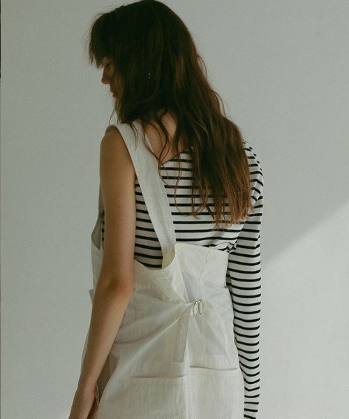 ETRE TOKYO（エトレトウキョウ）の「ワンショルダーラップワイドパンツ