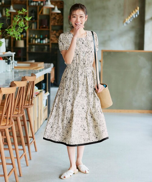 セール】【袖が選べる・洗える】配色モノクロ花柄ワンピース