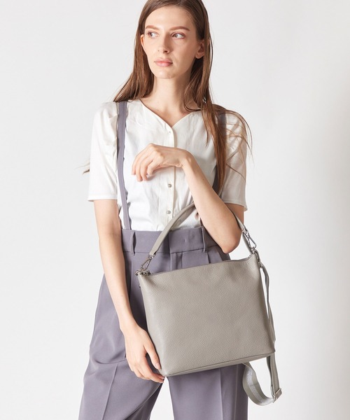 レザーハンドル付き ホリゾンタルポシェット Mサイズ＜スマイルなしVer