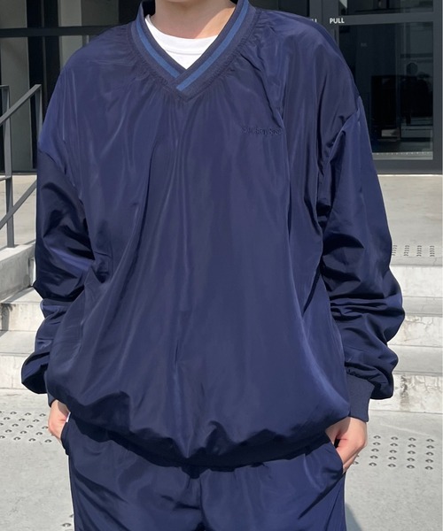 BROKEN BASE（ブロークンベース）の「Vネックナイロンプルオーバー