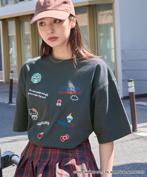 HELLO KITTY】別注 ハローキティデザイン刺繍/プリント オーバーサイズ