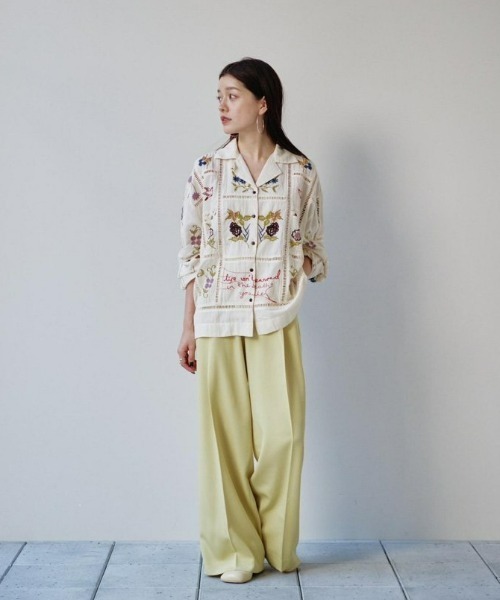 TODAYFUL（トゥデイフル）の「Embroidery Patchwork Shirts（シャツ