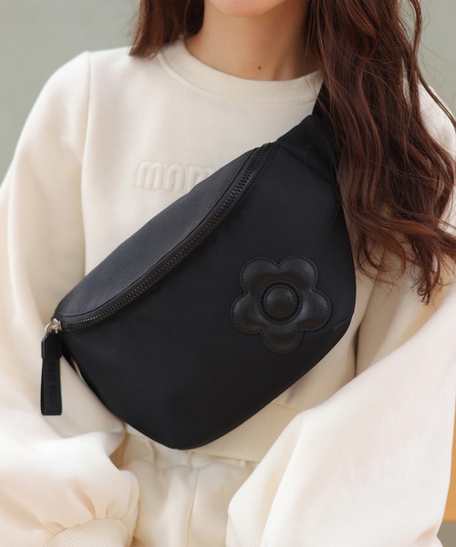 デイジーパッチライト ボディバッグ（ボディバッグ/ウエストポーチ