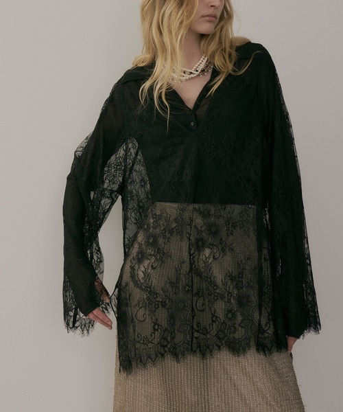 LA BELLE ETUDE（ラベルエチュード）の「総レースVネックオーバー長袖