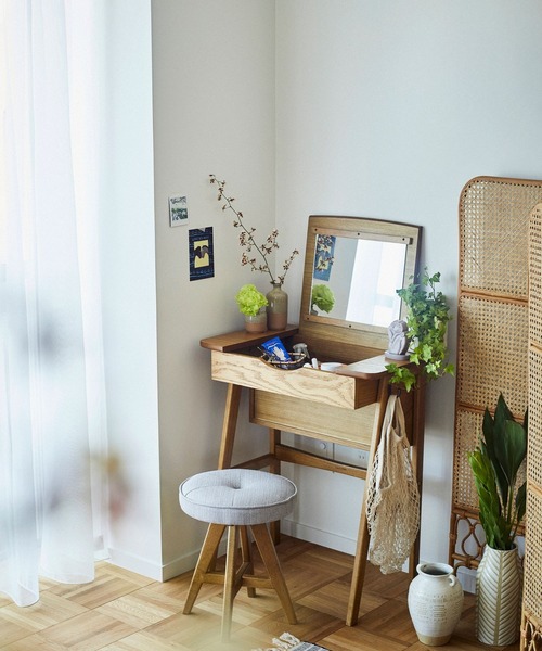 テーパードレッサー&スツール（家具）｜studio CLIP（スタディオ