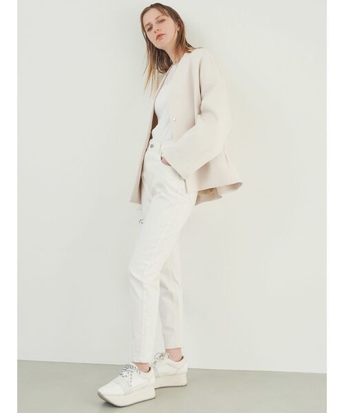 ELENDEEK（エレンディーク）の「フォルムショートコート（ノーカラー