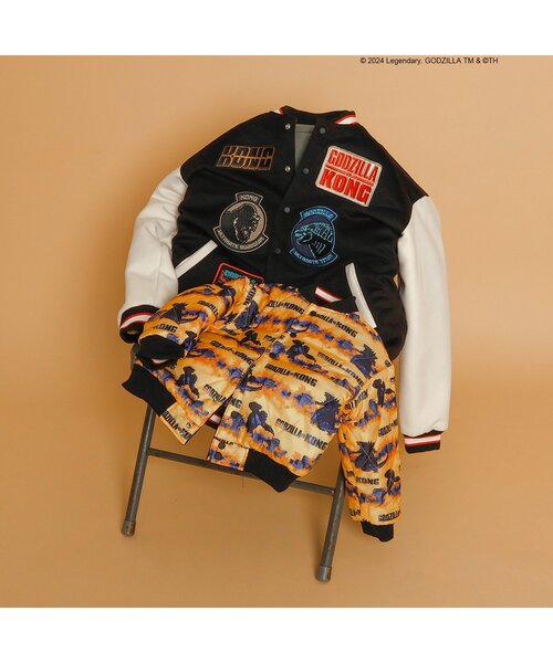 BREEZE（ブリーズ）の「【ゴジラVSコング】 リバーシブルスタジャン